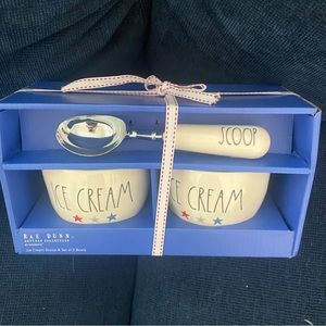 New in box Rae Dunn ice cream set